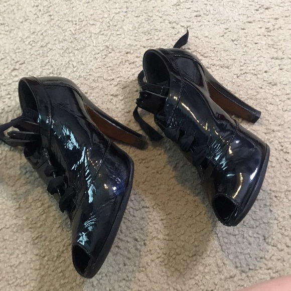 ⚡️FINAL PRICE⚡️Moschino Cheap and Chic Vintage Heels Fran Drescher on The Nanny - Picture 13 of 16